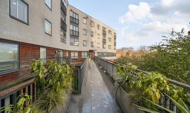 Недвижимость Market Road, Islington: 2