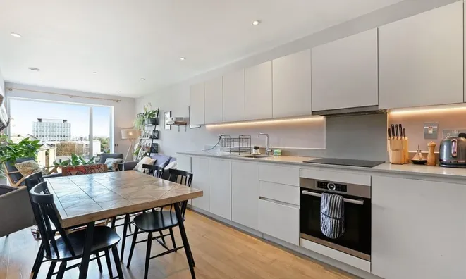 Недвижимость Camberwell Road: 14