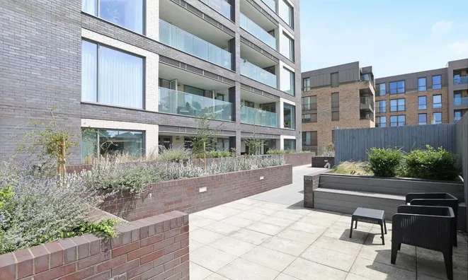 Недвижимость Camberwell Road: 21