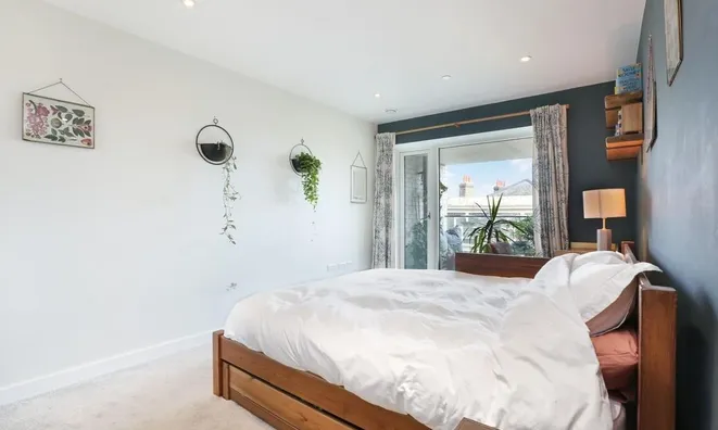 Недвижимость Camberwell Road: 24