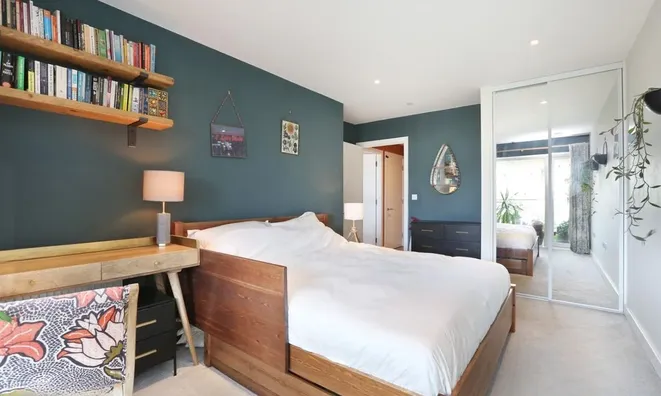 Недвижимость Camberwell Road: 25