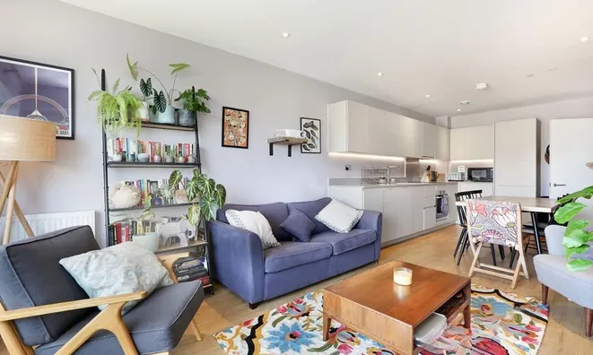 Недвижимость Camberwell Road: 26
