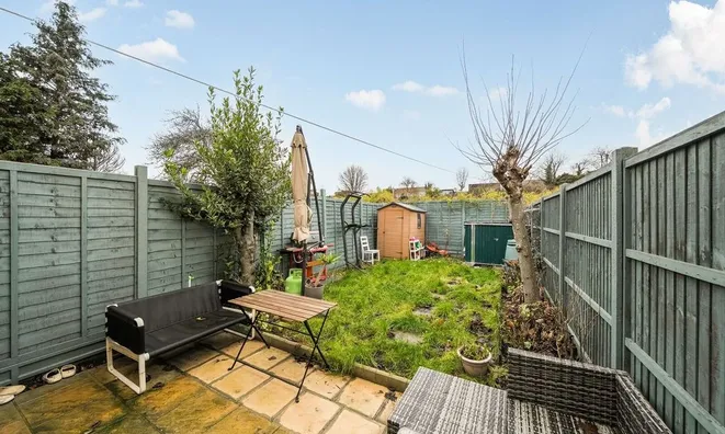 Недвижимость Chapter Road, Willesden Green: 1