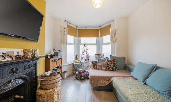 Недвижимость Chapter Road, Willesden Green: 2