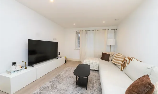 Недвижимость Pembroke Road, Ruislip: 9