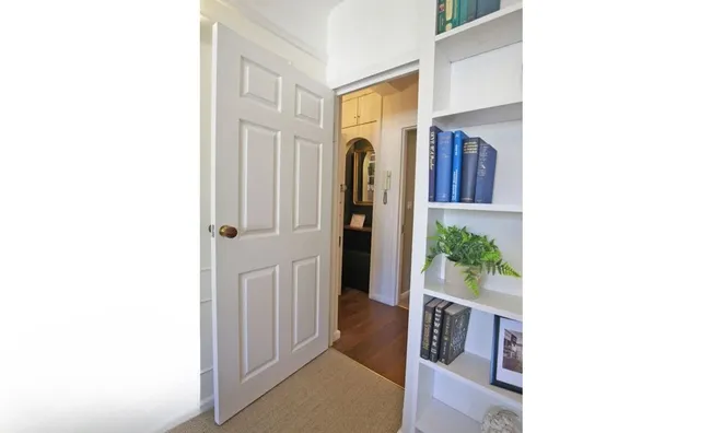 Недвижимость Hillsborough Court, St. Johns Wood: 38