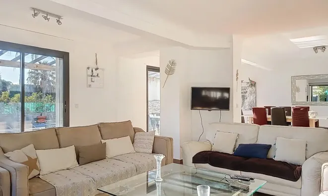 Недвижимость Villa Petit Juas: 6