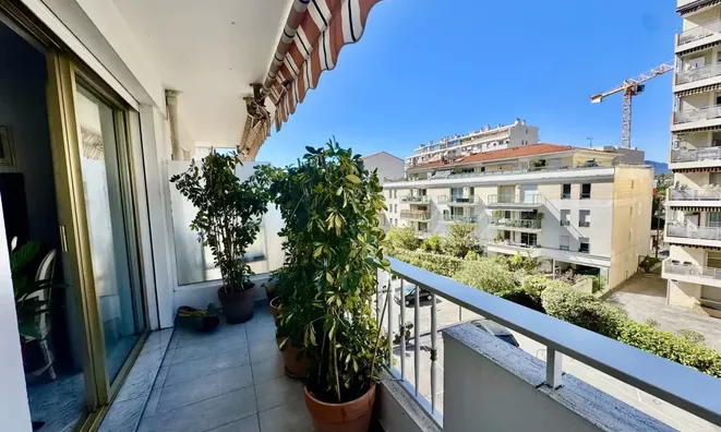 Недвижимость Villa La Bocca: 1