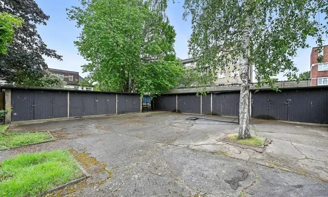 Недвижимость Bromyard Avenue, Acton: 4