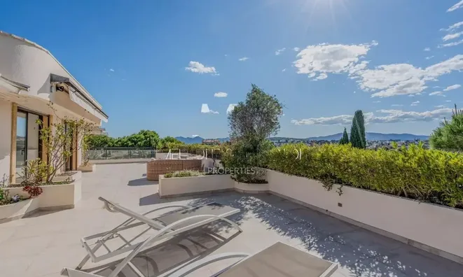 Недвижимость Villa Cannes Carnot: 1