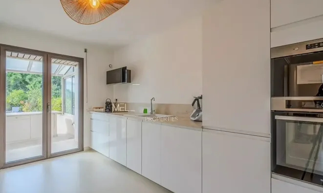 Недвижимость Villa Cannes Carnot: 9