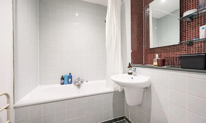 Недвижимость Gowers Walk, Aldgate: 1