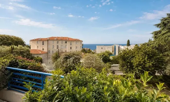 Недвижимость Villa Cannes Croix des Gardes: 1