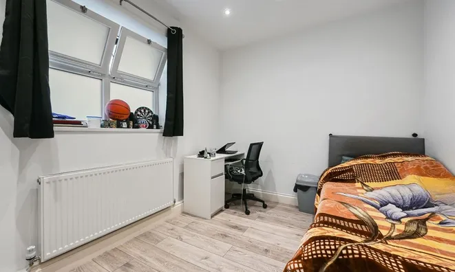 Недвижимость White City Estate: 10