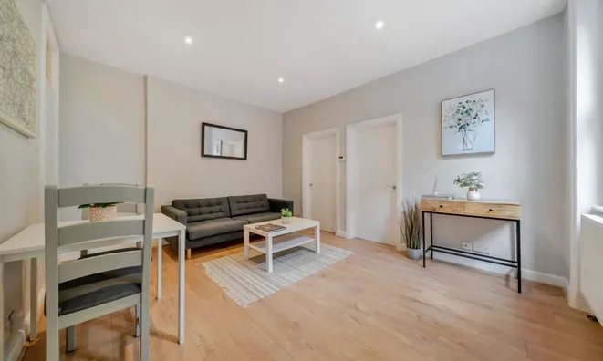 Недвижимость Cormont Road, Camberwell: 3