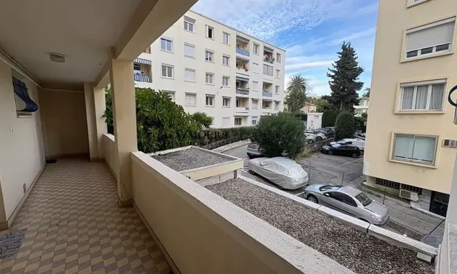 Недвижимость House in Croix des Gardes: 8