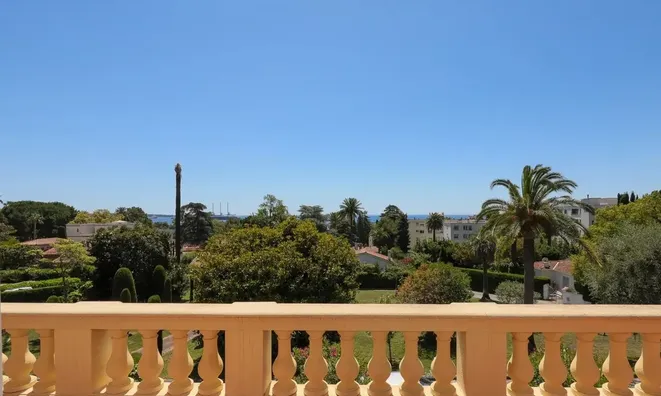 Недвижимость Villa Croix des Gardes: 3