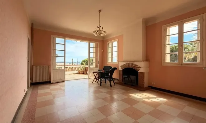 Недвижимость Villa Croix des Gardes: 2
