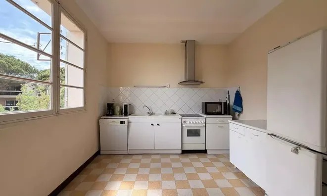 Недвижимость Villa Croix des Gardes: 3