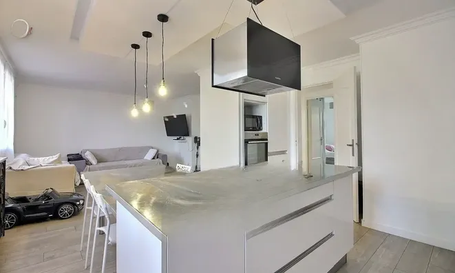 Недвижимость Villa Petit Juas: 3