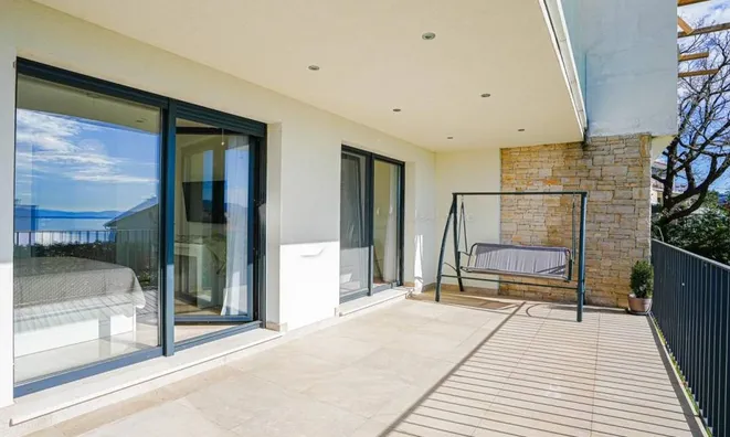 Недвижимость Семейный дом 250 м², Опатия: 5