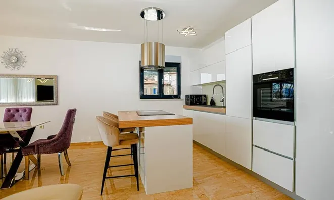 Недвижимость Семейный дом 250 м², Опатия: 17