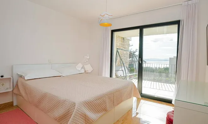 Недвижимость Семейный дом 250 м², Опатия: 21