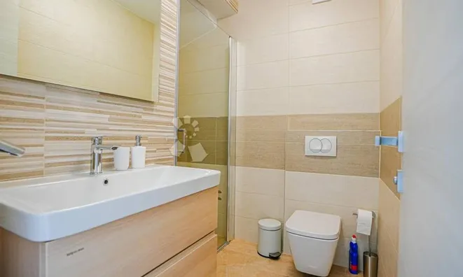 Недвижимость Семейный дом 250 м², Опатия: 23