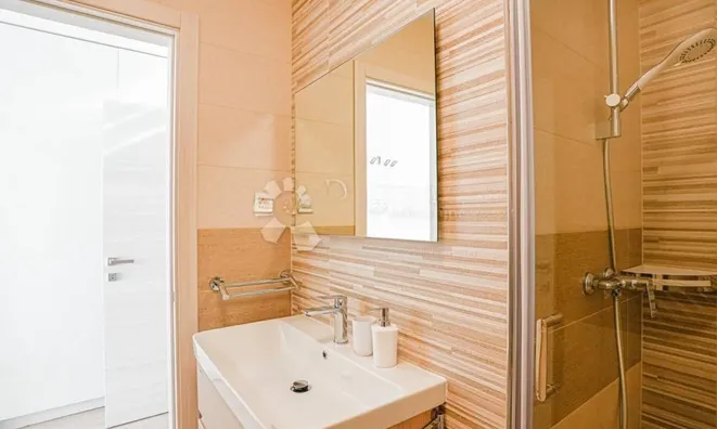 Недвижимость Семейный дом 250 м², Опатия: 24
