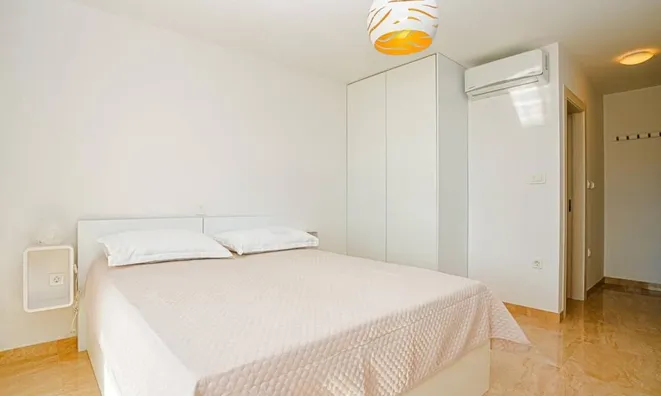 Недвижимость Семейный дом 250 м², Опатия: 25