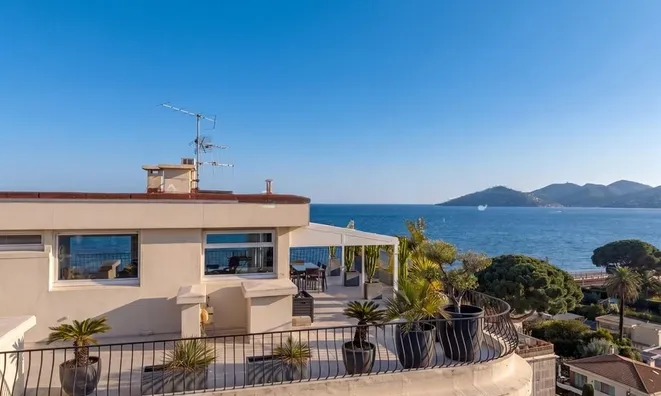 Недвижимость Villa Croix des Gardes: 2