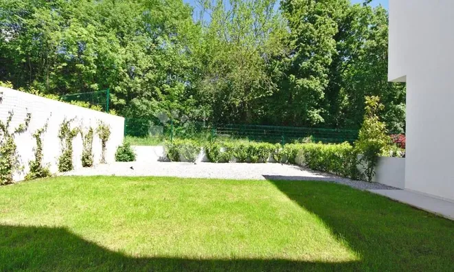 Недвижимость Новый дом 300 м² в центре: 17