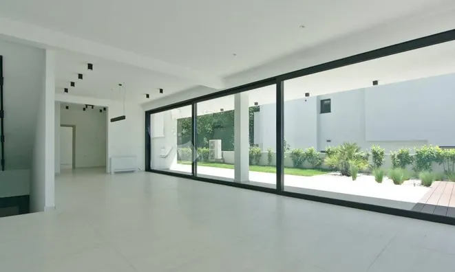 Недвижимость Новый дом 300 м² в центре: 21