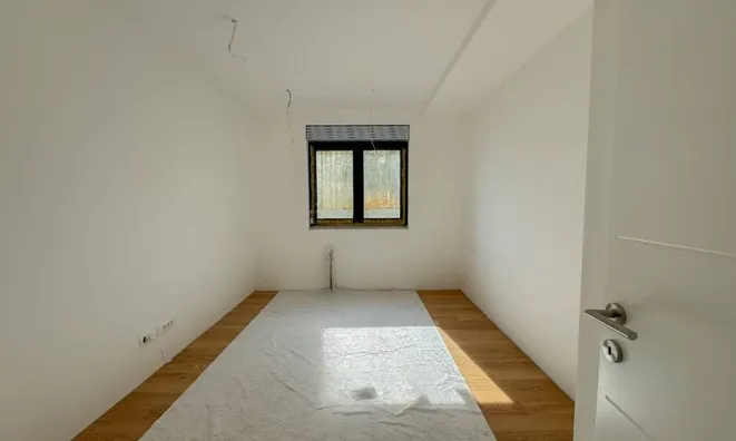 Недвижимость Трёхкомнатная квартира в центре: 11