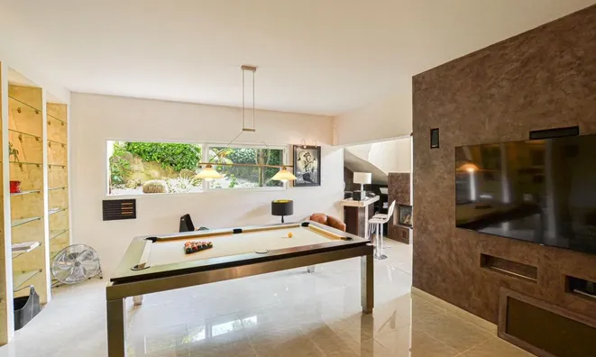 Недвижимость Villa Croix des Gardes: 13