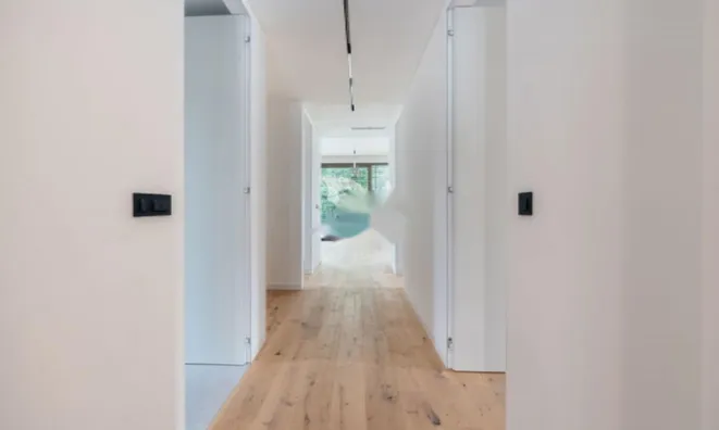 Недвижимость Четырехкомнатная квартира Бежиград: 61