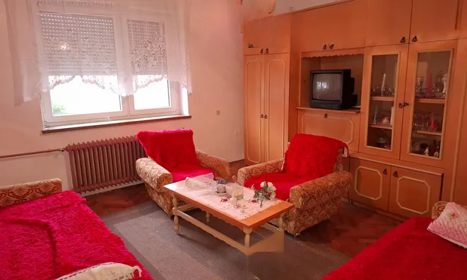 Недвижимость Дом, Долга Вас: 2