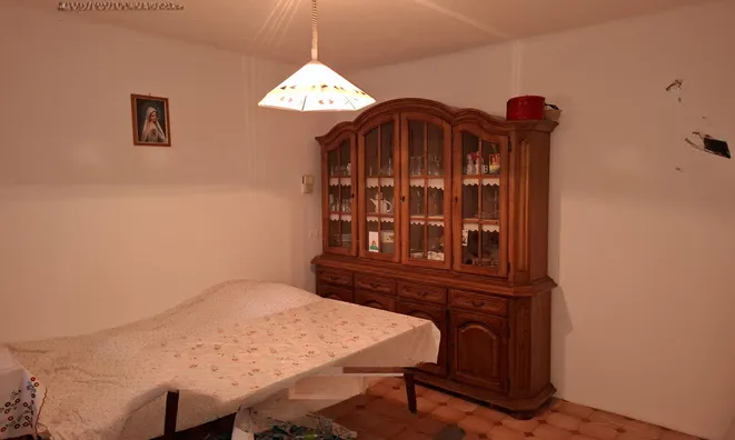 Недвижимость Дом, Долга Вас: 9