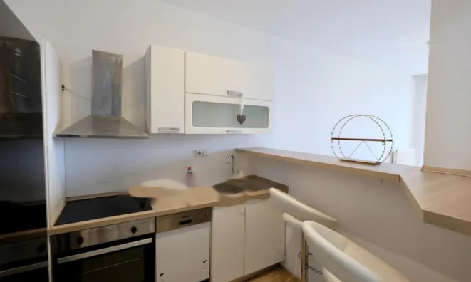 Недвижимость Квартира, 1,5-комнатная, Подутик: 10