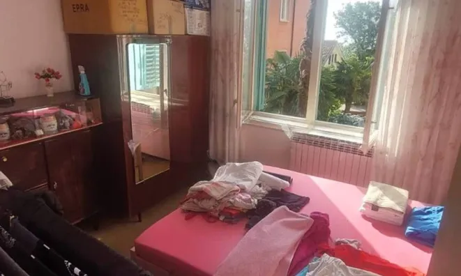 Недвижимость Трехкомнатная квартира, центр: 8