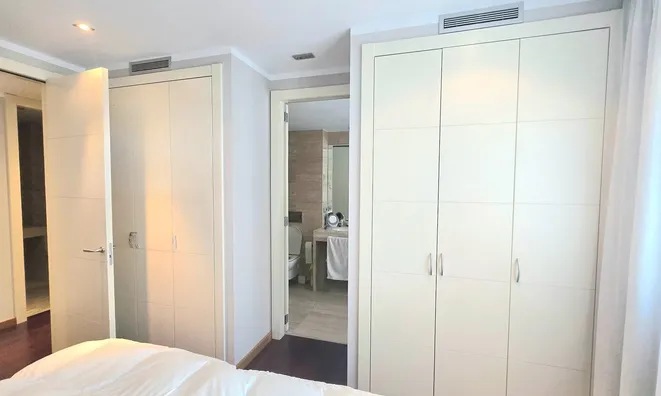 Недвижимость Central apartment in Escaldes with three bedrooms, two parking spaces and storage: 11