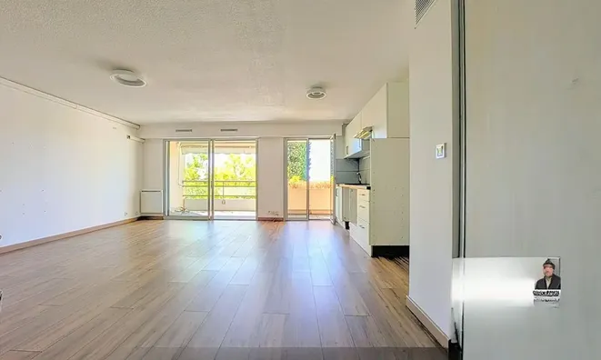 Недвижимость Villa Cannes La Bocca: 1