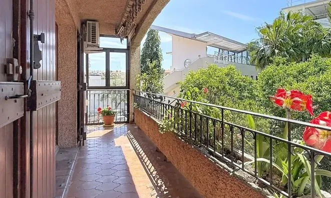 Недвижимость Villa La Bocca: 3