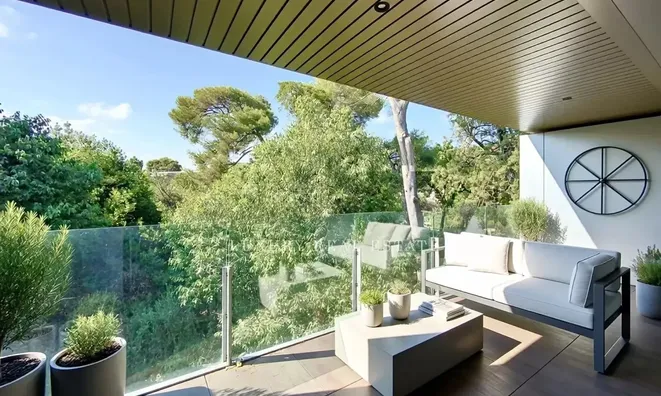 Недвижимость Villa Cannes République: 1