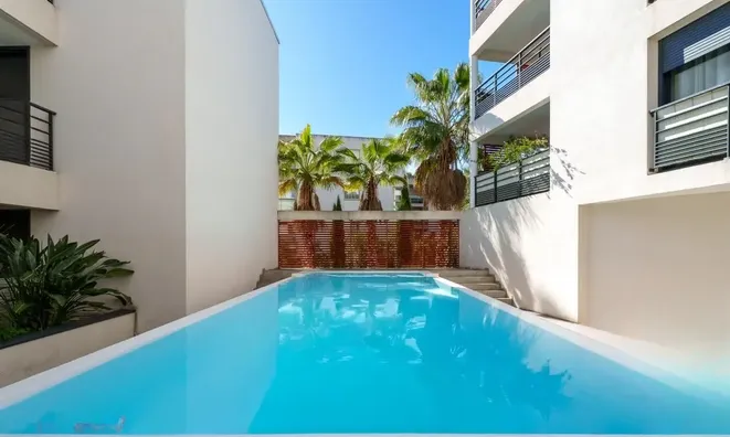 Недвижимость Villa Petit Juas: 1