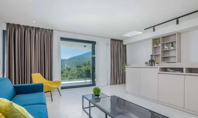 Недвижимость Семейный дом 262 м², Опатия: 4