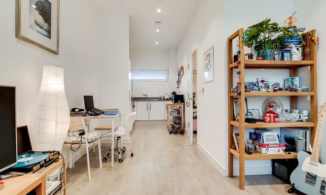 Недвижимость Spectrum Way, Wandsworth: 9