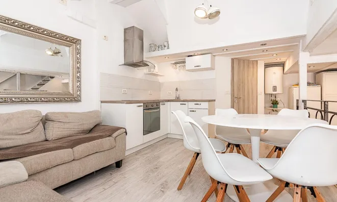 Недвижимость Four-room apartment Piran: 2