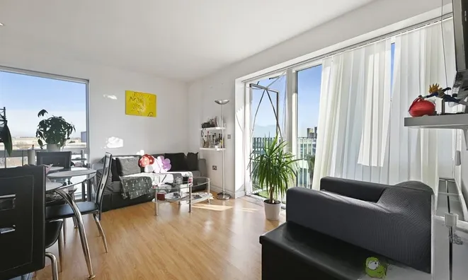 Недвижимость Luma Apartments, Central Way: 5