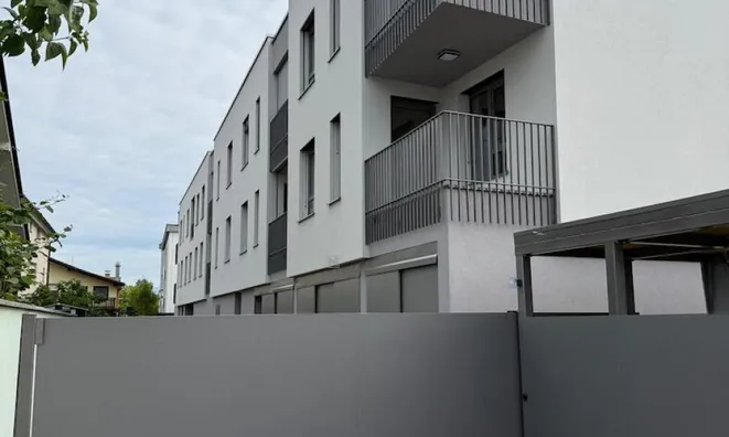 Недвижимость Apartment, 3 rooms, Vich: 1